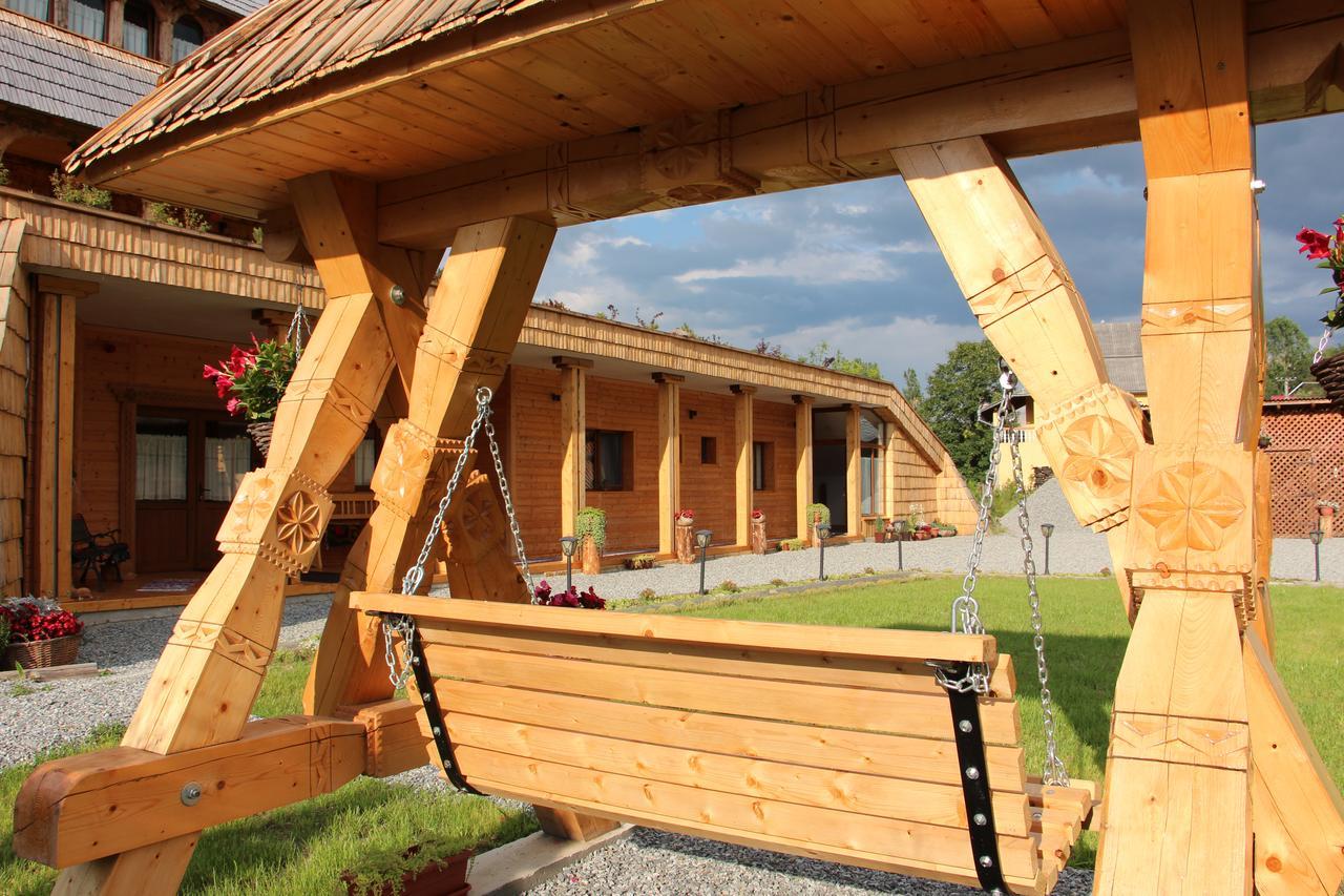 Отель Casa Ralucai Мойсей Экстерьер фото